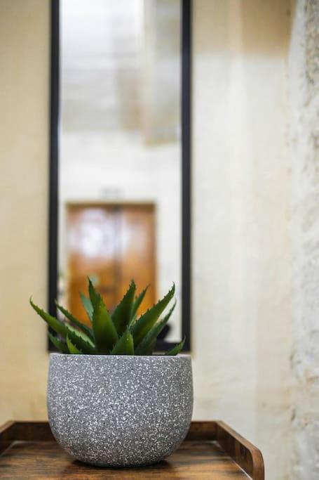 Chic, Stylish & Spacious Flat In Central วัลเลตตา ภายนอก รูปภาพ