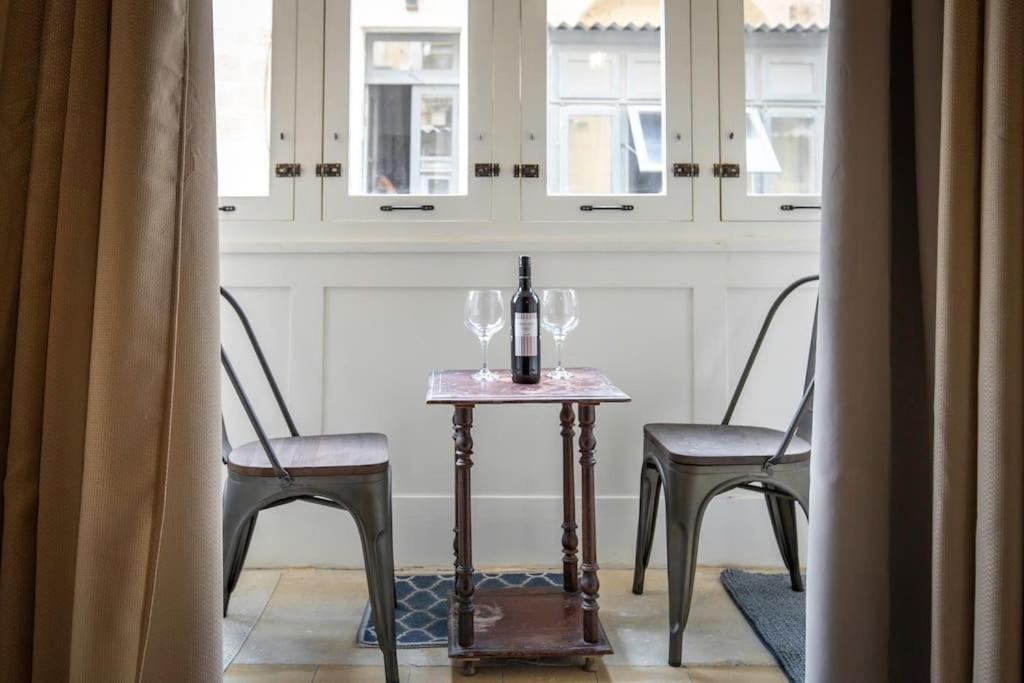 Chic, Stylish & Spacious Flat In Central วัลเลตตา ภายนอก รูปภาพ