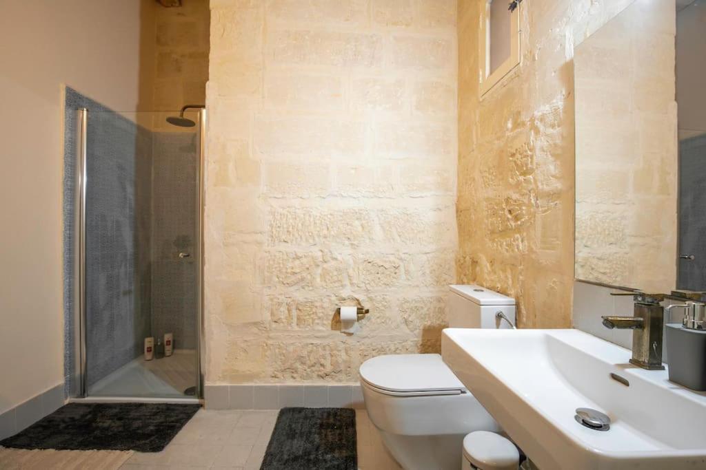 Chic, Stylish & Spacious Flat In Central วัลเลตตา ภายนอก รูปภาพ